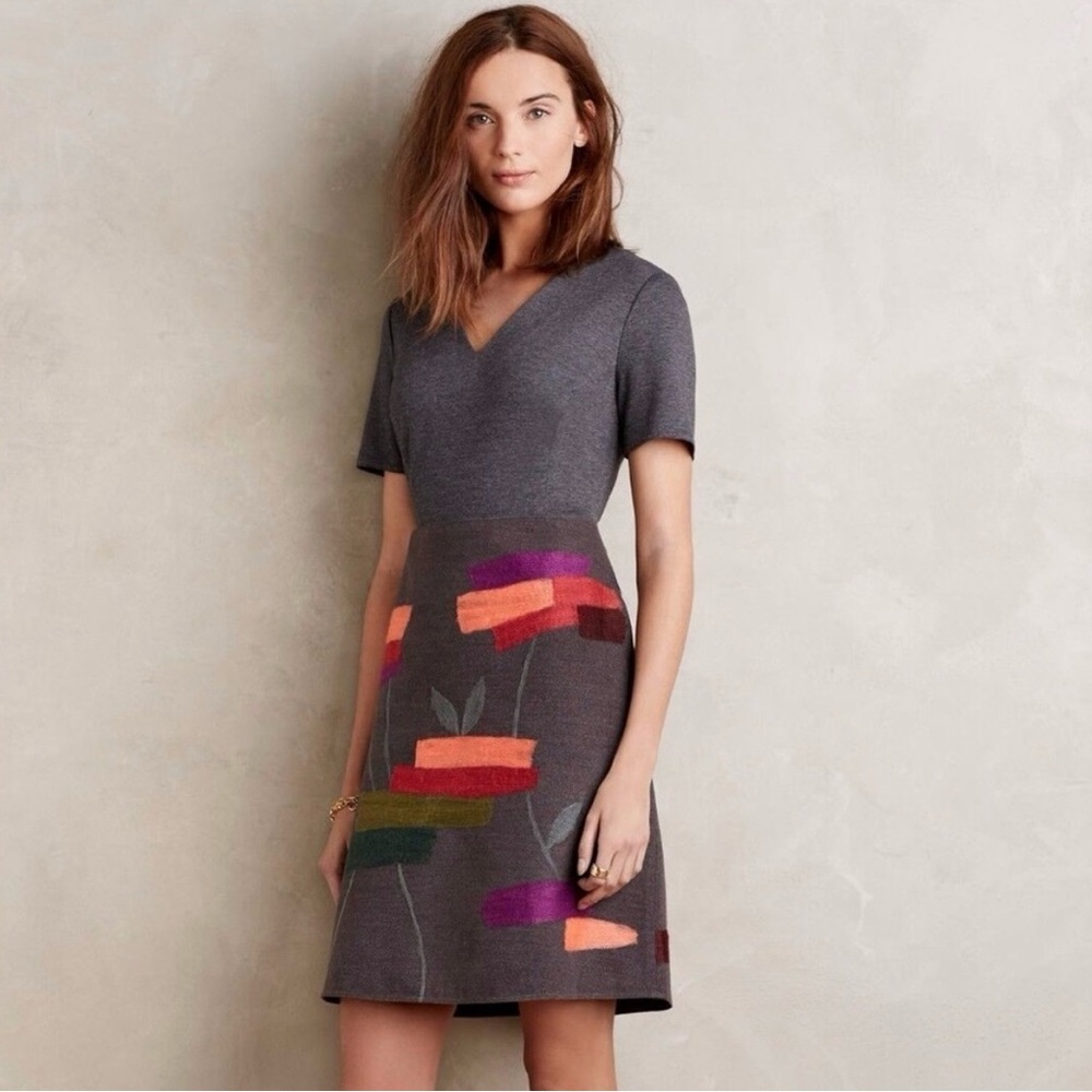 Gray Short-Sleeve Mini Dress with Colorblock Floral Accents